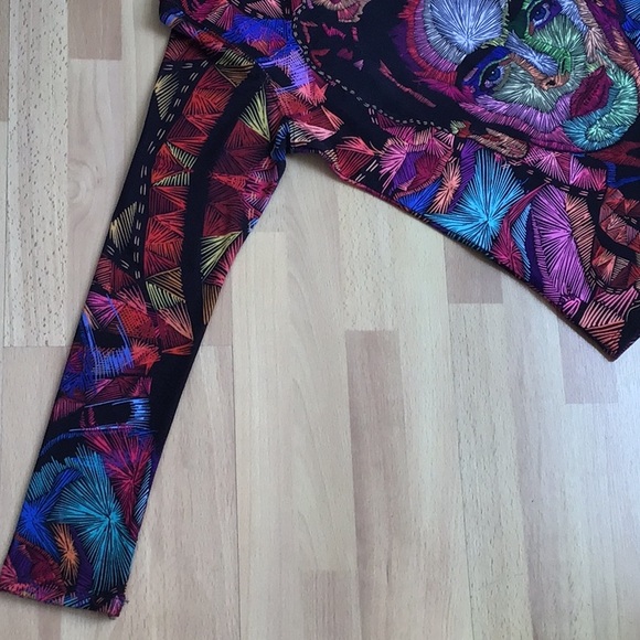 RARE Frida Kahlo Pixelated Long-sleeve Tee by Ay Güey! - Picture 12 of 16